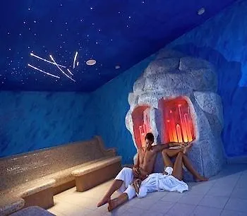 نيبتون - و سبا لايف كلاس 4* بورتوروز